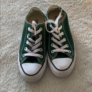 Forest green low top converse